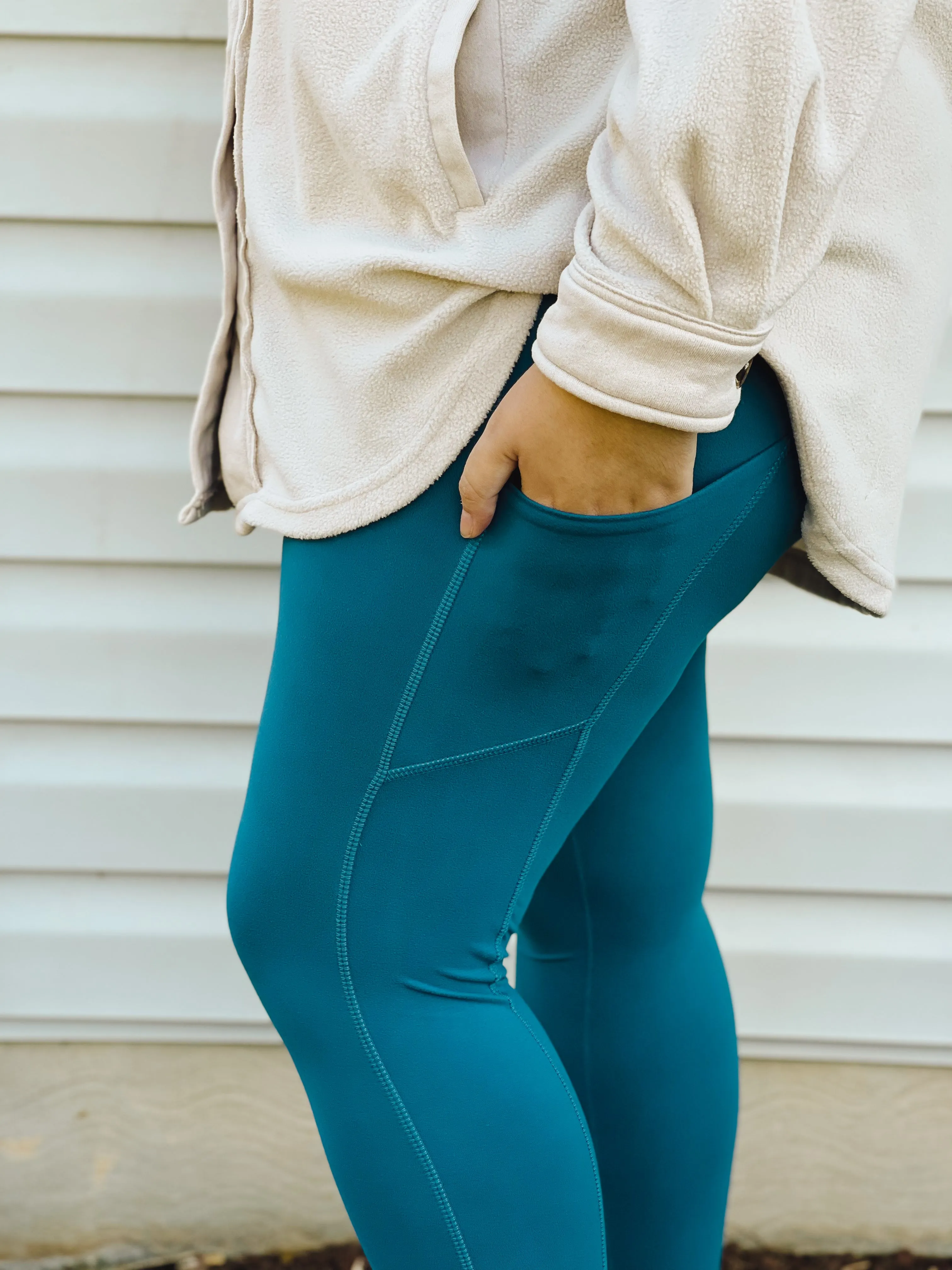 Buttery Soft Leggings With Pockets in Teal