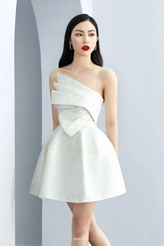 ELEGANT WINTOUR PUFF-SLEEVE MINI LBD DRESS- Moli