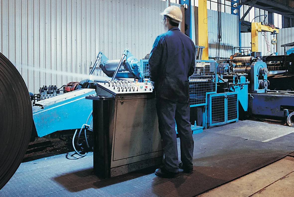 Flexigrid: Heavy-duty industrial matting