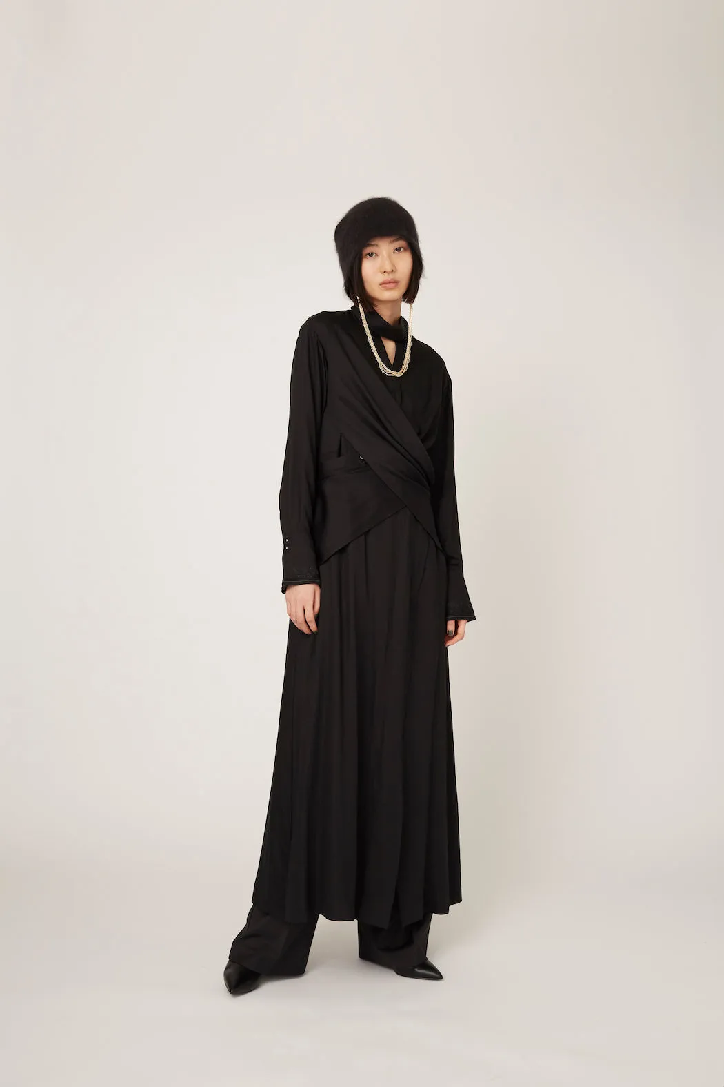 Framed embroidery wrap dress (Black)