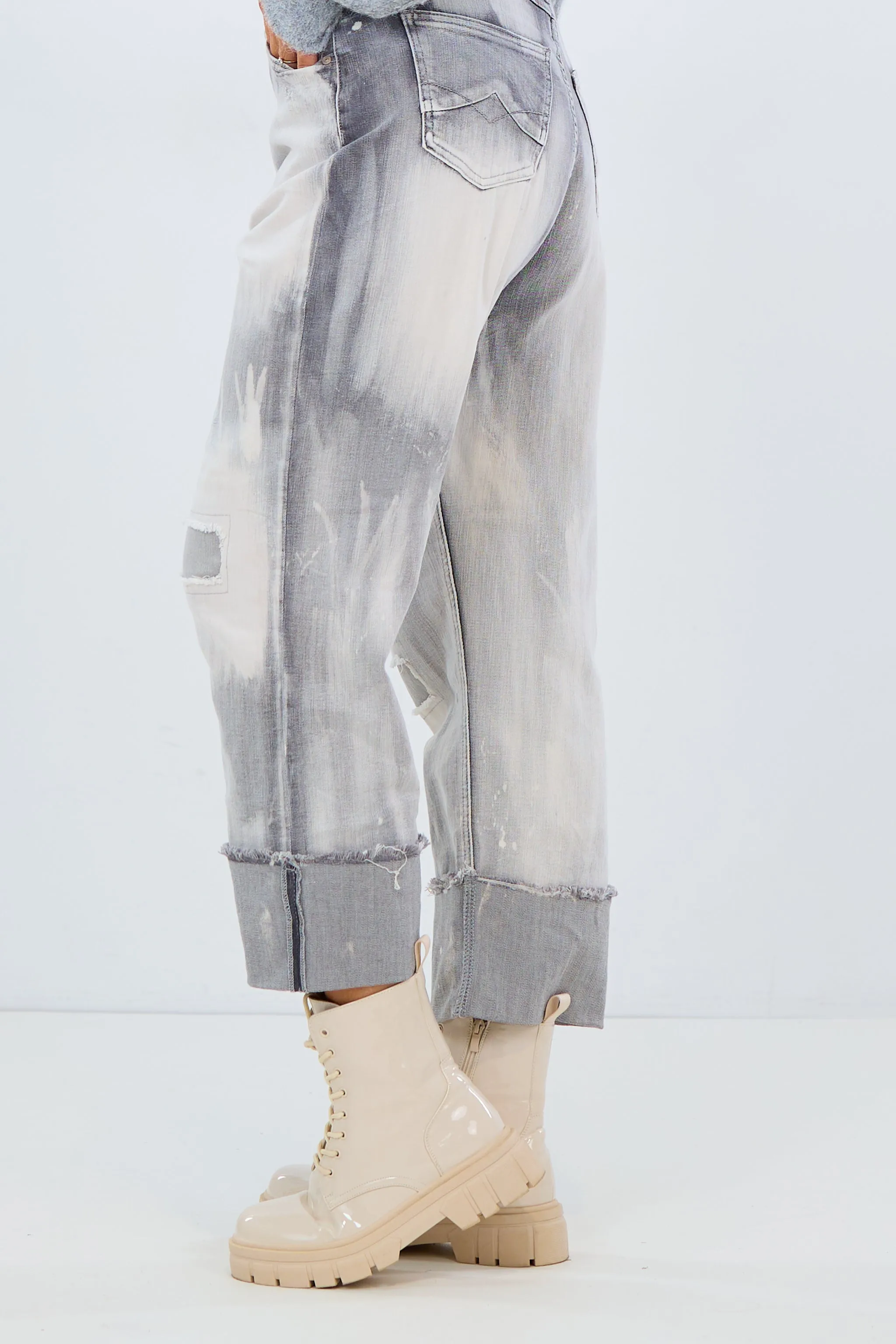 High Waist Jeans mit breitem Aufschlag, hellgrau